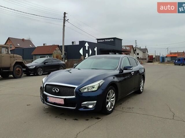 Синий Инфинити Q70, объемом двигателя 2.14 л и пробегом 240 тыс. км за 13800 $, фото 1 на Automoto.ua