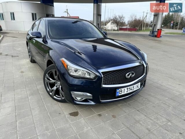 Синий Инфинити Q70, объемом двигателя 3.7 л и пробегом 92 тыс. км за 15650 $, фото 1 на Automoto.ua
