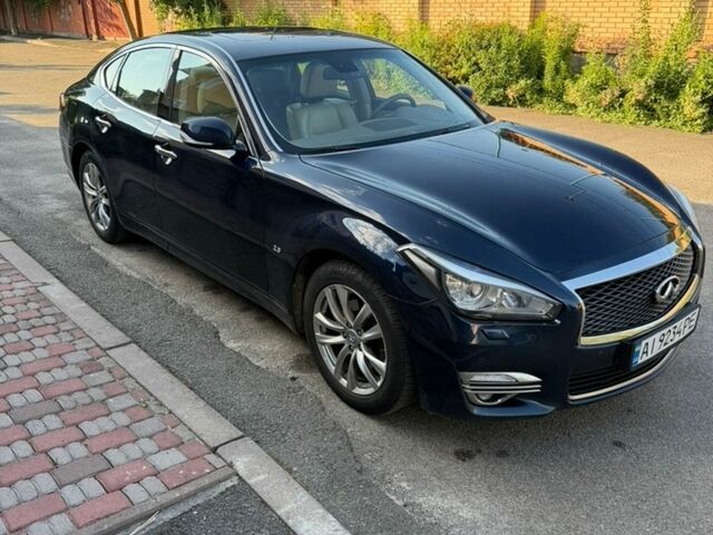Синій Інфініті Q70, об'ємом двигуна 2.5 л та пробігом 161 тис. км за 18500 $, фото 1 на Automoto.ua