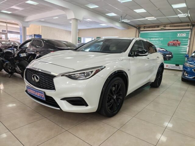 Білий Інфініті QX30, об'ємом двигуна 2 л та пробігом 110 тис. км за 14188 $, фото 1 на Automoto.ua