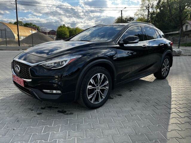 Чорний Інфініті QX30, об'ємом двигуна 2 л та пробігом 272 тис. км за 13100 $, фото 1 на Automoto.ua