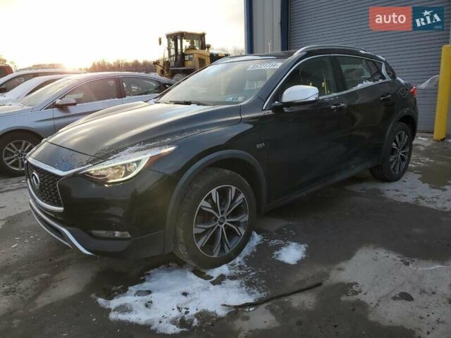 Черный Инфинити QX30, объемом двигателя 1.99 л и пробегом 155 тыс. км за 6865 $, фото 1 на Automoto.ua