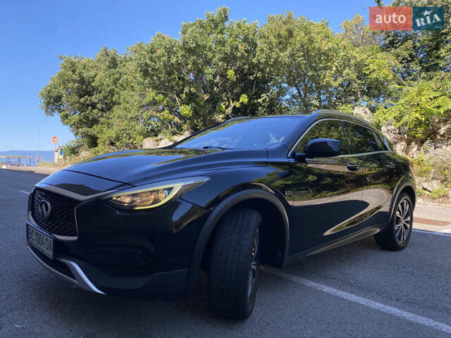 Чорний Інфініті QX30, об'ємом двигуна 1.99 л та пробігом 69 тис. км за 16500 $, фото 1 на Automoto.ua