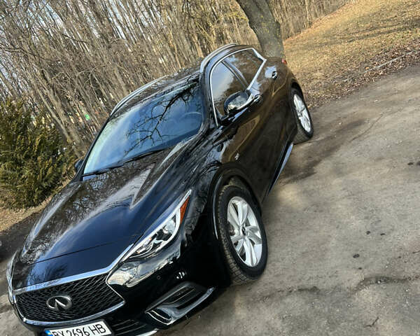 Чорний Інфініті QX30, об'ємом двигуна 1.99 л та пробігом 54 тис. км за 21300 $, фото 1 на Automoto.ua