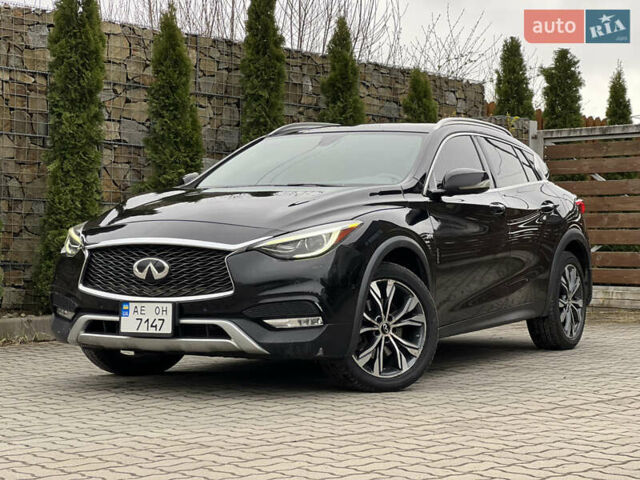 Чорний Інфініті QX30, об'ємом двигуна 1.99 л та пробігом 103 тис. км за 15300 $, фото 1 на Automoto.ua
