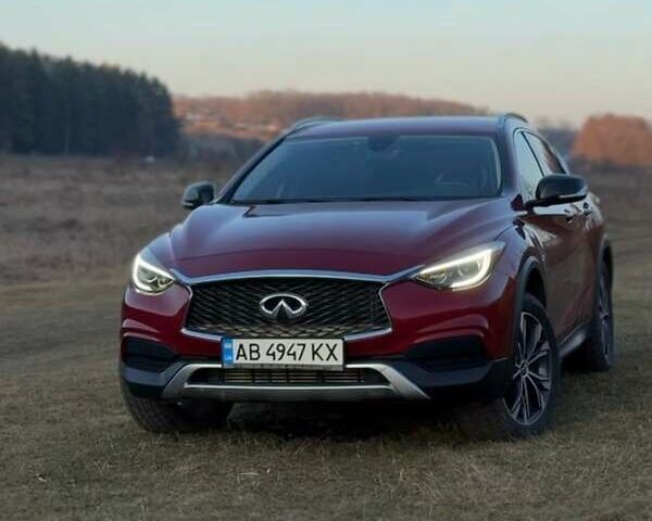 Красный Инфинити QX30, объемом двигателя 1.99 л и пробегом 103 тыс. км за 19800 $, фото 1 на Automoto.ua