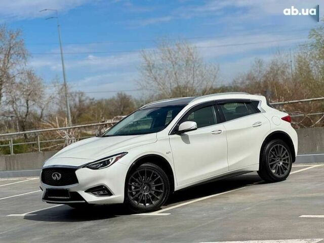 Инфинити QX30, объемом двигателя 2 л и пробегом 48 тыс. км за 19300 $, фото 1 на Automoto.ua