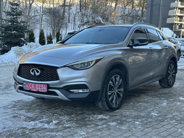 Сірий Інфініті QX30, об'ємом двигуна 2 л та пробігом 188 тис. км за 12700 $, фото 1 на Automoto.ua