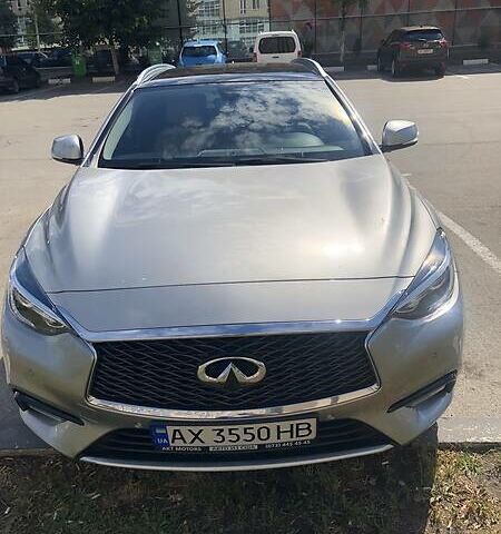 Сірий Інфініті QX30, об'ємом двигуна 2 л та пробігом 18 тис. км за 25000 $, фото 1 на Automoto.ua