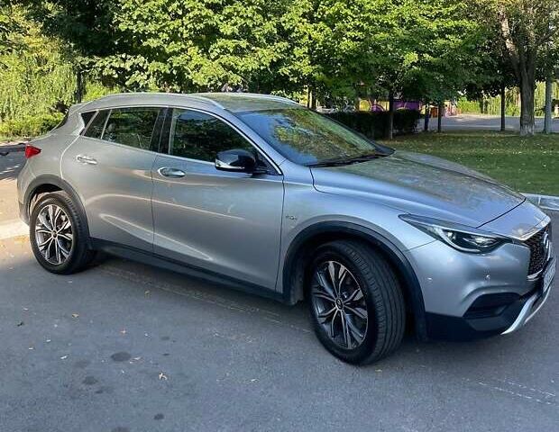 Сірий Інфініті QX30, об'ємом двигуна 1.99 л та пробігом 65 тис. км за 22000 $, фото 1 на Automoto.ua