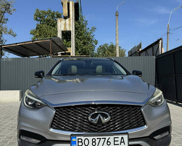 Серый Инфинити QX30, объемом двигателя 1.99 л и пробегом 154 тыс. км за 16200 $, фото 1 на Automoto.ua