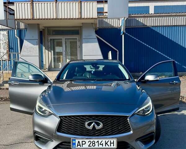 Сірий Інфініті QX30, об'ємом двигуна 1.99 л та пробігом 127 тис. км за 15300 $, фото 1 на Automoto.ua