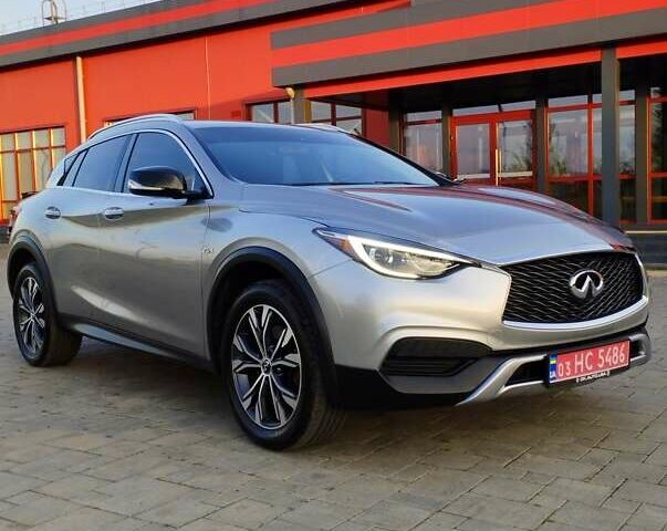 Сірий Інфініті QX30, об'ємом двигуна 1.99 л та пробігом 247 тис. км за 13900 $, фото 1 на Automoto.ua
