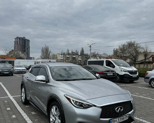 Серый Инфинити QX30, объемом двигателя 1.99 л и пробегом 121 тыс. км за 14500 $, фото 1 на Automoto.ua