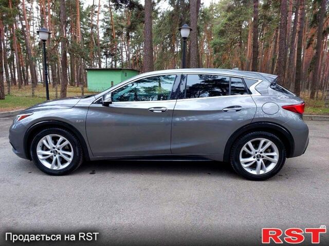 Серый Инфинити QX30, объемом двигателя 2 л и пробегом 71 тыс. км за 16399 $, фото 1 на Automoto.ua