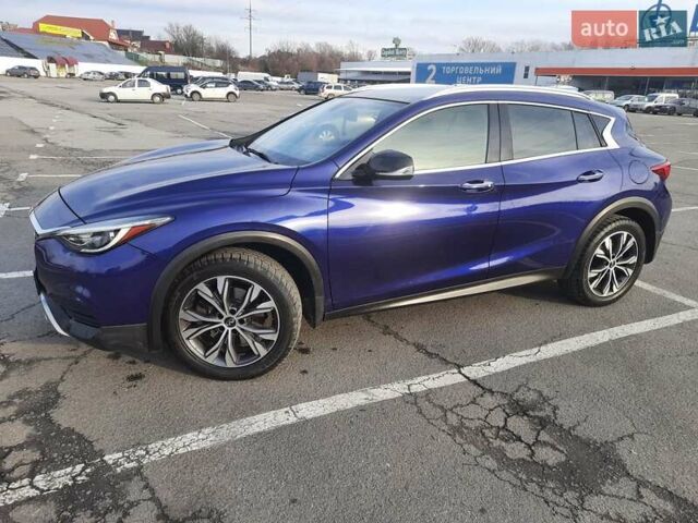 Синій Інфініті QX30, об'ємом двигуна 1.99 л та пробігом 61 тис. км за 19900 $, фото 1 на Automoto.ua