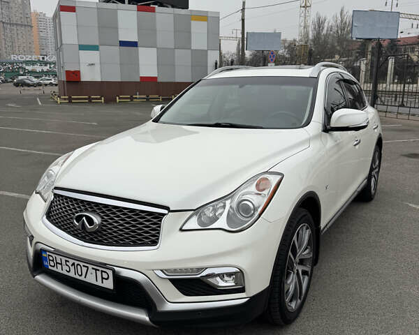 Белый Инфинити QX50, объемом двигателя 3.7 л и пробегом 134 тыс. км за 15500 $, фото 1 на Automoto.ua