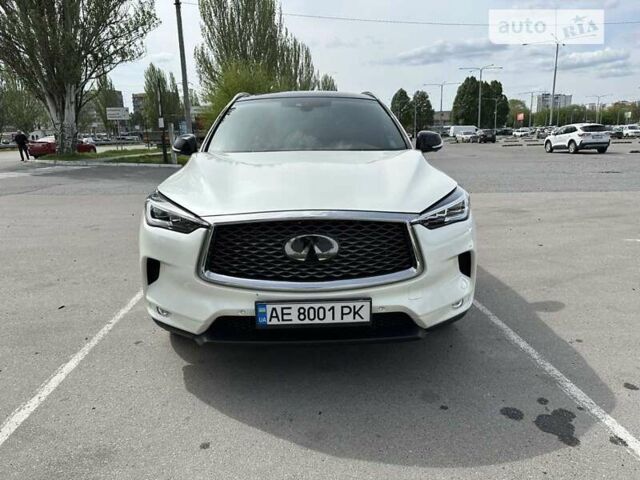 Білий Інфініті QX50, об'ємом двигуна 1.99 л та пробігом 32 тис. км за 30000 $, фото 1 на Automoto.ua