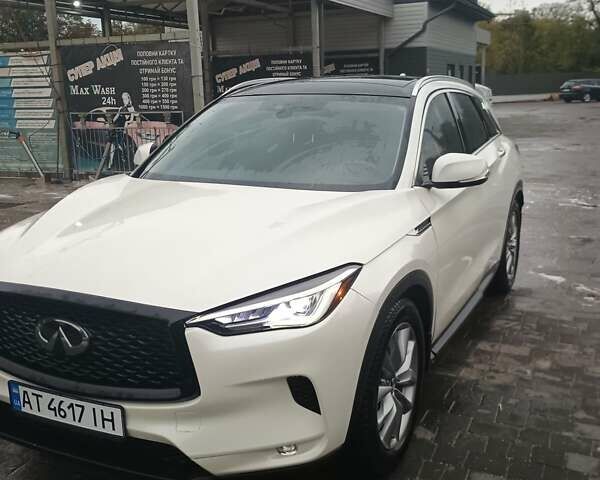 Білий Інфініті QX50, об'ємом двигуна 2 л та пробігом 116 тис. км за 23000 $, фото 1 на Automoto.ua