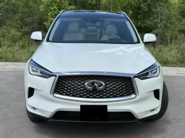 Білий Інфініті QX50, об'ємом двигуна 2 л та пробігом 36 тис. км за 19400 $, фото 1 на Automoto.ua