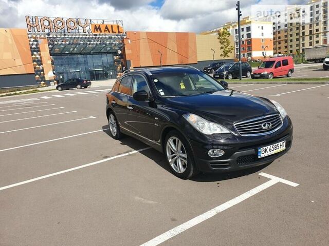 Чорний Інфініті QX50, об'ємом двигуна 3 л та пробігом 187 тис. км за 16500 $, фото 1 на Automoto.ua