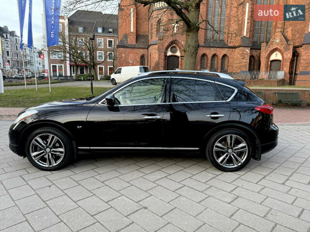 Черный Инфинити QX50, объемом двигателя 3.7 л и пробегом 255 тыс. км за 13500 $, фото 1 на Automoto.ua