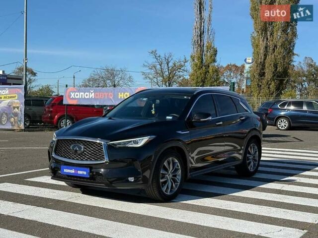 Черный Инфинити QX50, объемом двигателя 2 л и пробегом 115 тыс. км за 26800 $, фото 1 на Automoto.ua