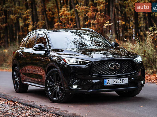 Черный Инфинити QX50, объемом двигателя 2 л и пробегом 64 тыс. км за 24500 $, фото 1 на Automoto.ua