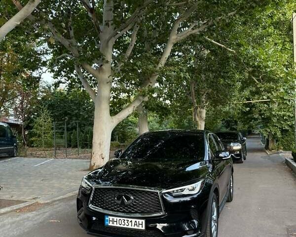 Черный Инфинити QX50, объемом двигателя 2 л и пробегом 62 тыс. км за 24500 $, фото 1 на Automoto.ua