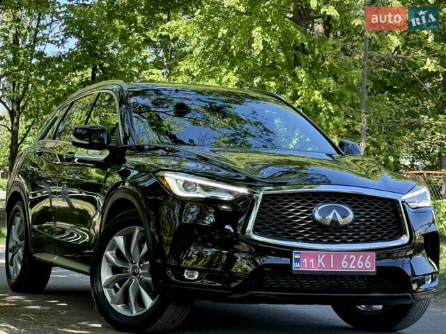 Черный Инфинити QX50, объемом двигателя 1.99 л и пробегом 48 тыс. км за 20900 $, фото 1 на Automoto.ua