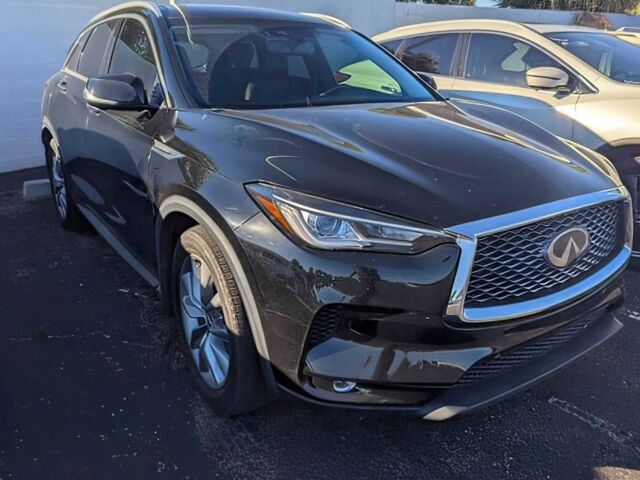 Чорний Інфініті QX50, об'ємом двигуна 2 л та пробігом 23 тис. км за 15500 $, фото 1 на Automoto.ua