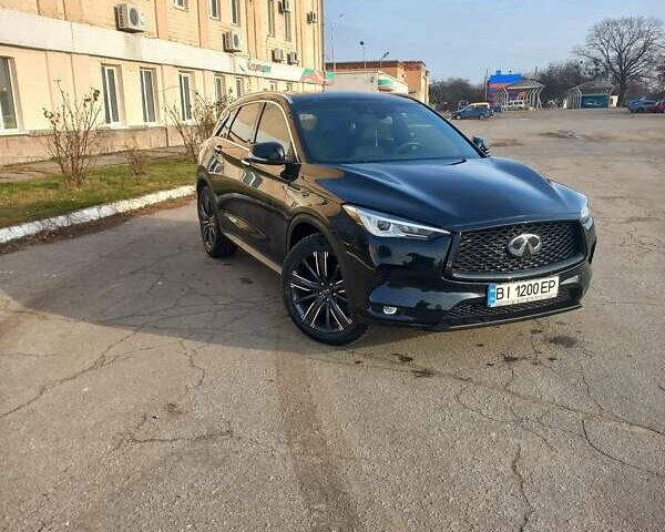 Чорний Інфініті QX50, об'ємом двигуна 2 л та пробігом 7 тис. км за 34800 $, фото 1 на Automoto.ua