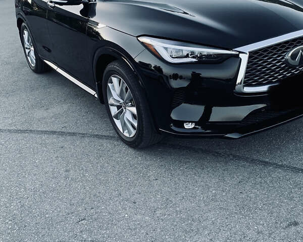 Инфинити QX50, объемом двигателя 2 л и пробегом 40 тыс. км за 26400 $, фото 1 на Automoto.ua