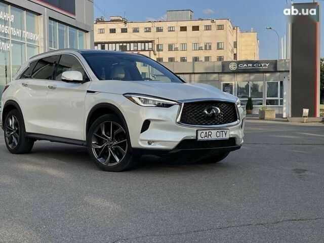 Инфинити QX50, объемом двигателя 2 л и пробегом 34 тыс. км за 34999 $, фото 1 на Automoto.ua