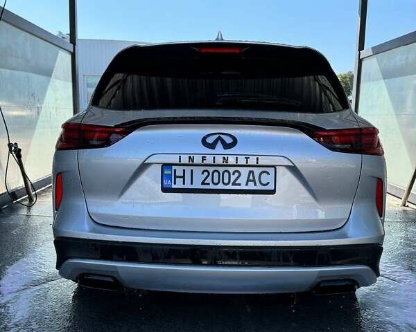 Серый Инфинити QX50, объемом двигателя 2 л и пробегом 88 тыс. км за 18000 $, фото 1 на Automoto.ua