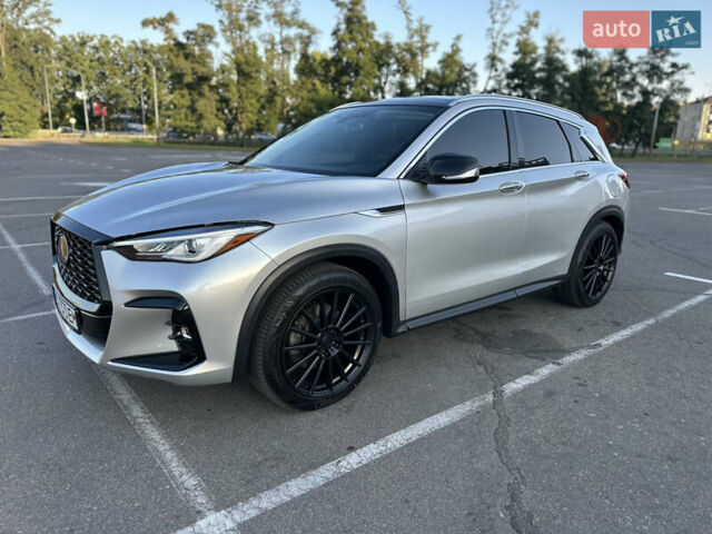 Серый Инфинити QX50, объемом двигателя 2 л и пробегом 86 тыс. км за 27000 $, фото 1 на Automoto.ua