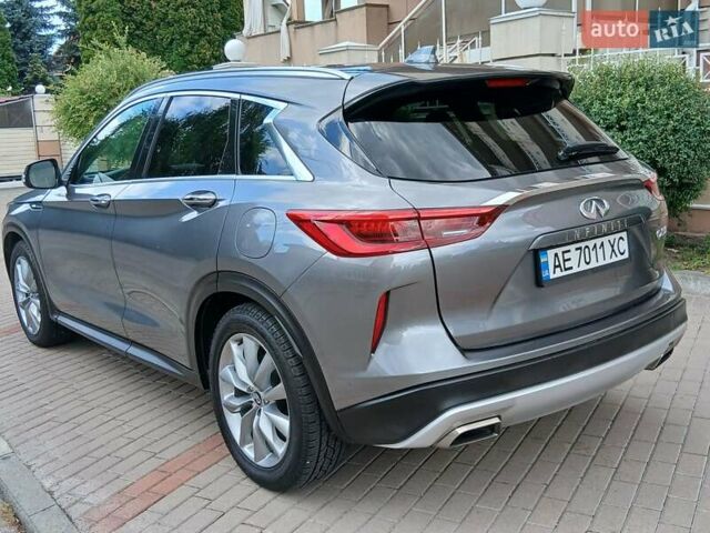 Серый Инфинити QX50, объемом двигателя 2 л и пробегом 71 тыс. км за 19900 $, фото 1 на Automoto.ua