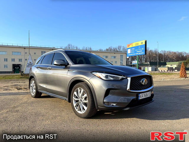 Сірий Інфініті QX50, об'ємом двигуна 2 л та пробігом 110 тис. км за 23400 $, фото 1 на Automoto.ua