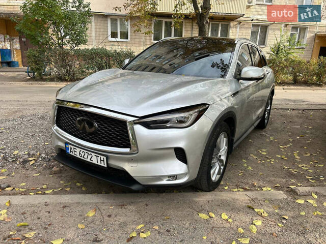 Сірий Інфініті QX50, об'ємом двигуна 2 л та пробігом 60 тис. км за 24000 $, фото 1 на Automoto.ua