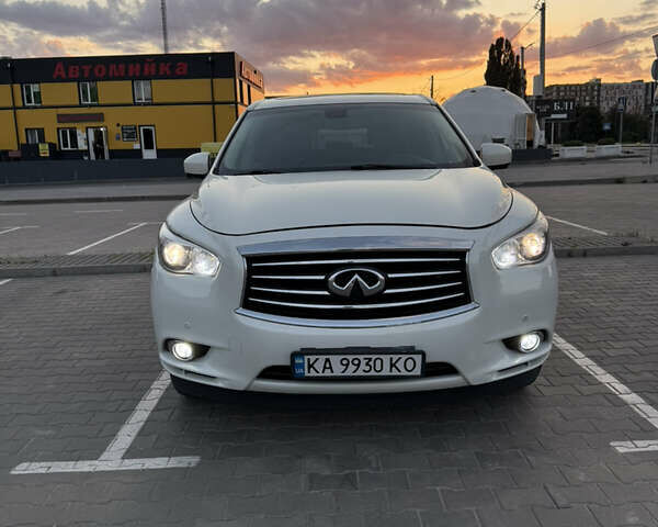 Белый Инфинити QX60, объемом двигателя 2.5 л и пробегом 188 тыс. км за 17000 $, фото 1 на Automoto.ua