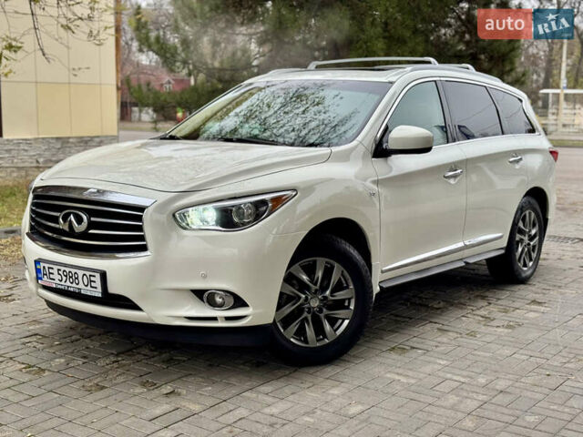 Белый Инфинити QX60, объемом двигателя 3.5 л и пробегом 190 тыс. км за 15700 $, фото 1 на Automoto.ua
