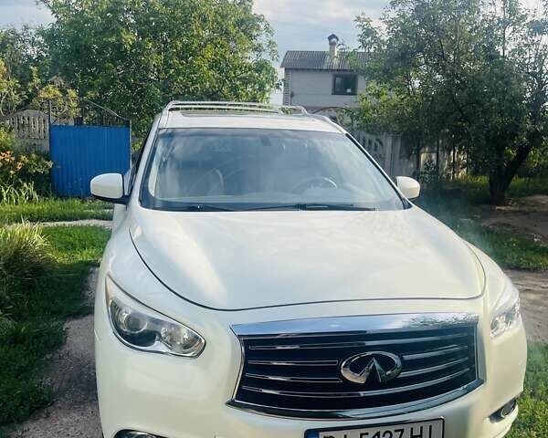 Белый Инфинити QX60, объемом двигателя 3.5 л и пробегом 150 тыс. км за 16000 $, фото 1 на Automoto.ua