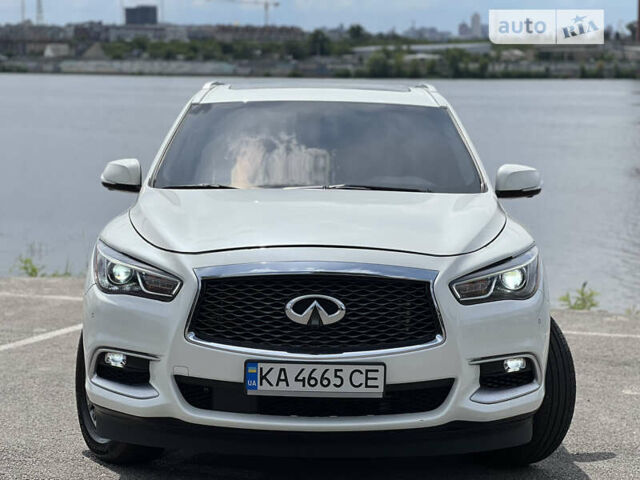 Белый Инфинити QX60, объемом двигателя 3.5 л и пробегом 204 тыс. км за 18000 $, фото 1 на Automoto.ua