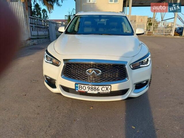 Белый Инфинити QX60, объемом двигателя 3.5 л и пробегом 99 тыс. км за 18500 $, фото 1 на Automoto.ua
