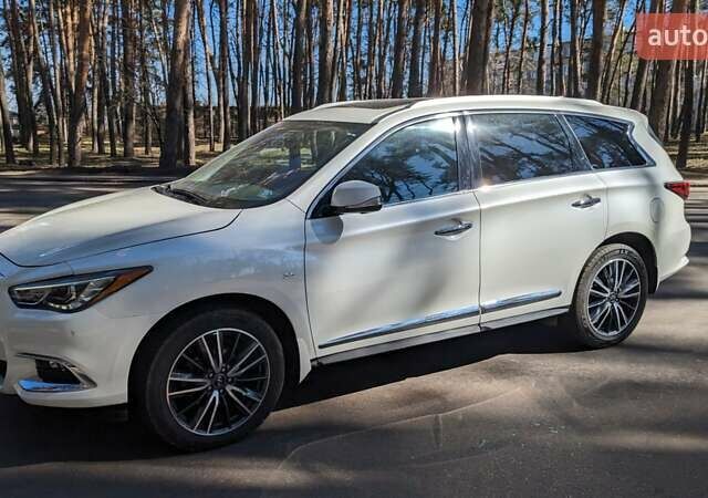 Белый Инфинити QX60, объемом двигателя 3.5 л и пробегом 77 тыс. км за 25000 $, фото 1 на Automoto.ua