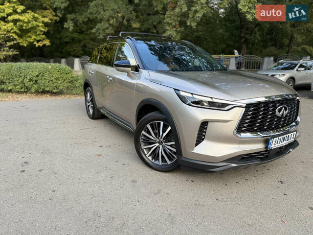 Белый Инфинити QX60, объемом двигателя 3.5 л и пробегом 32 тыс. км за 39900 $, фото 1 на Automoto.ua