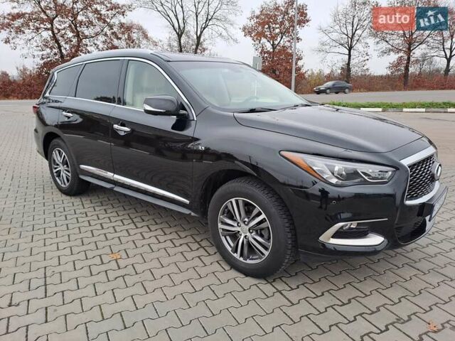 Черный Инфинити QX60, объемом двигателя 3.5 л и пробегом 170 тыс. км за 20500 $, фото 1 на Automoto.ua