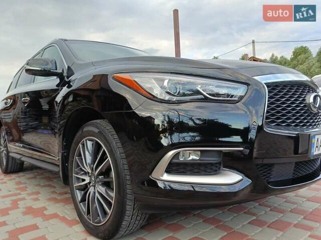 Черный Инфинити QX60, объемом двигателя 3.5 л и пробегом 43 тыс. км за 40000 $, фото 1 на Automoto.ua