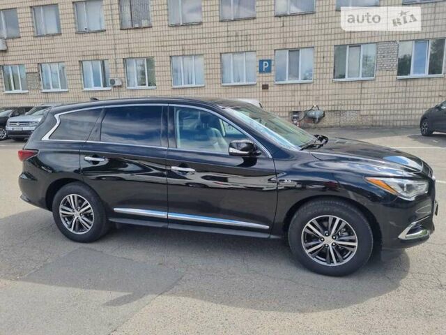 Чорний Інфініті QX60, об'ємом двигуна 3.5 л та пробігом 49 тис. км за 24500 $, фото 1 на Automoto.ua