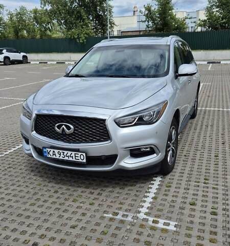 Серый Инфинити QX60, объемом двигателя 3.5 л и пробегом 155 тыс. км за 19500 $, фото 1 на Automoto.ua